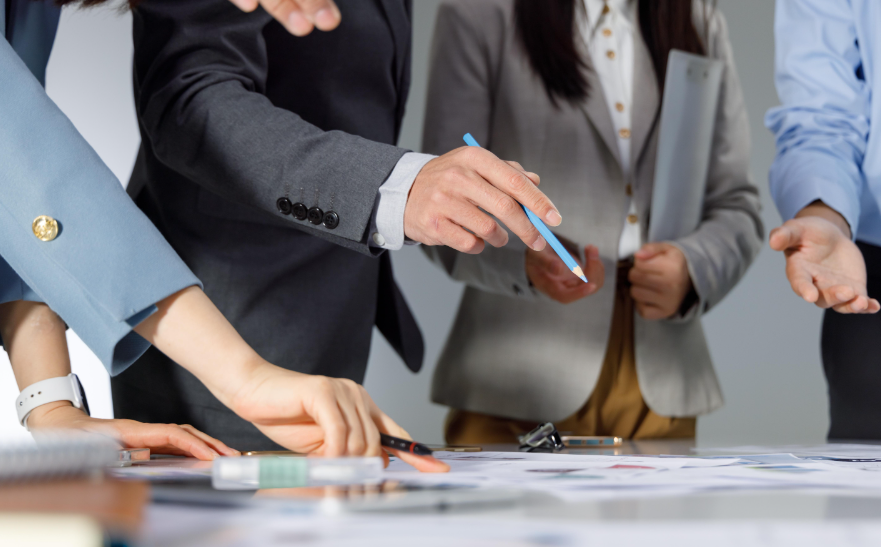 广东铭恒信息科技谈企业管理系统选型：定制开发与成品软件优劣对比